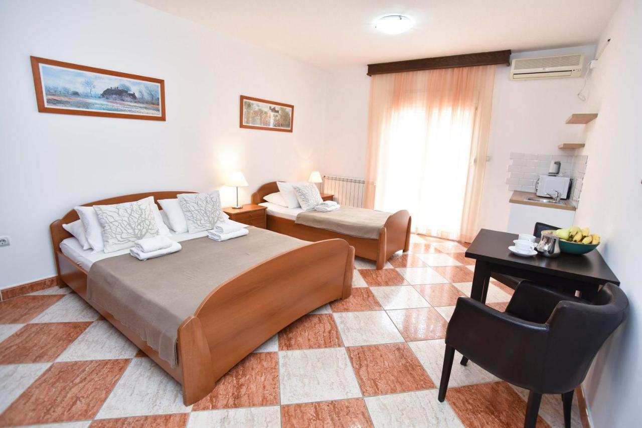 Apartments Adok Будва Екстериор снимка
